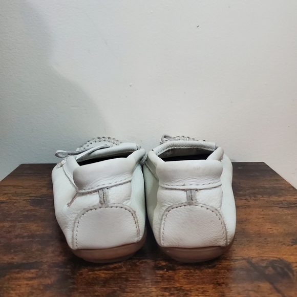 Minnetonka × Lottie Moss Embroidered Dove Moccasins Womens Size 9.5 - Picture 8 of 11